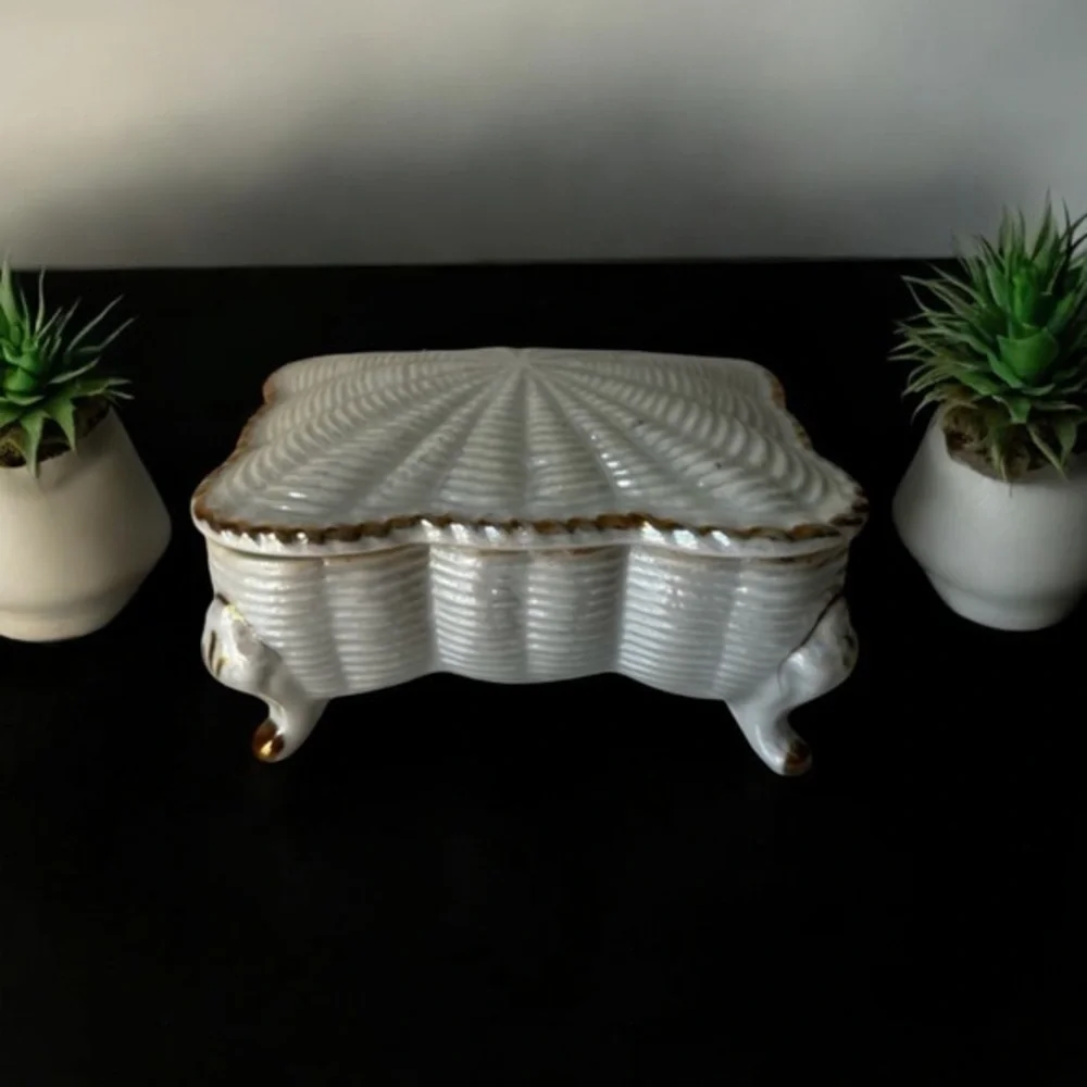 Elegant White and Gold Ceramic Trinket Box vintage